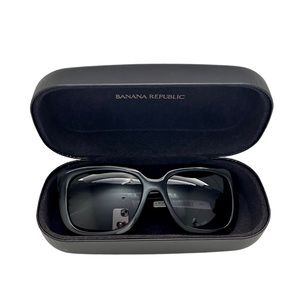 Classic Black Bananna Republic Sunglasses